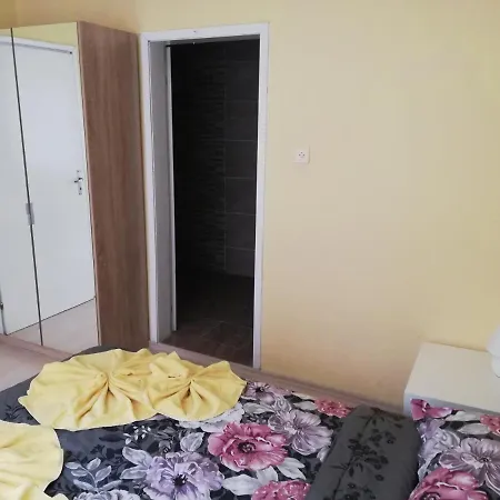 Apartment Aпартамент *